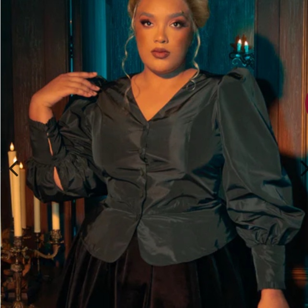 La Femme En Noir Taffeta Edwardian Blouse in Black